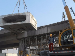 石家庄钢筋混凝土切割师傅 混凝土梁板柱无振动切割施工